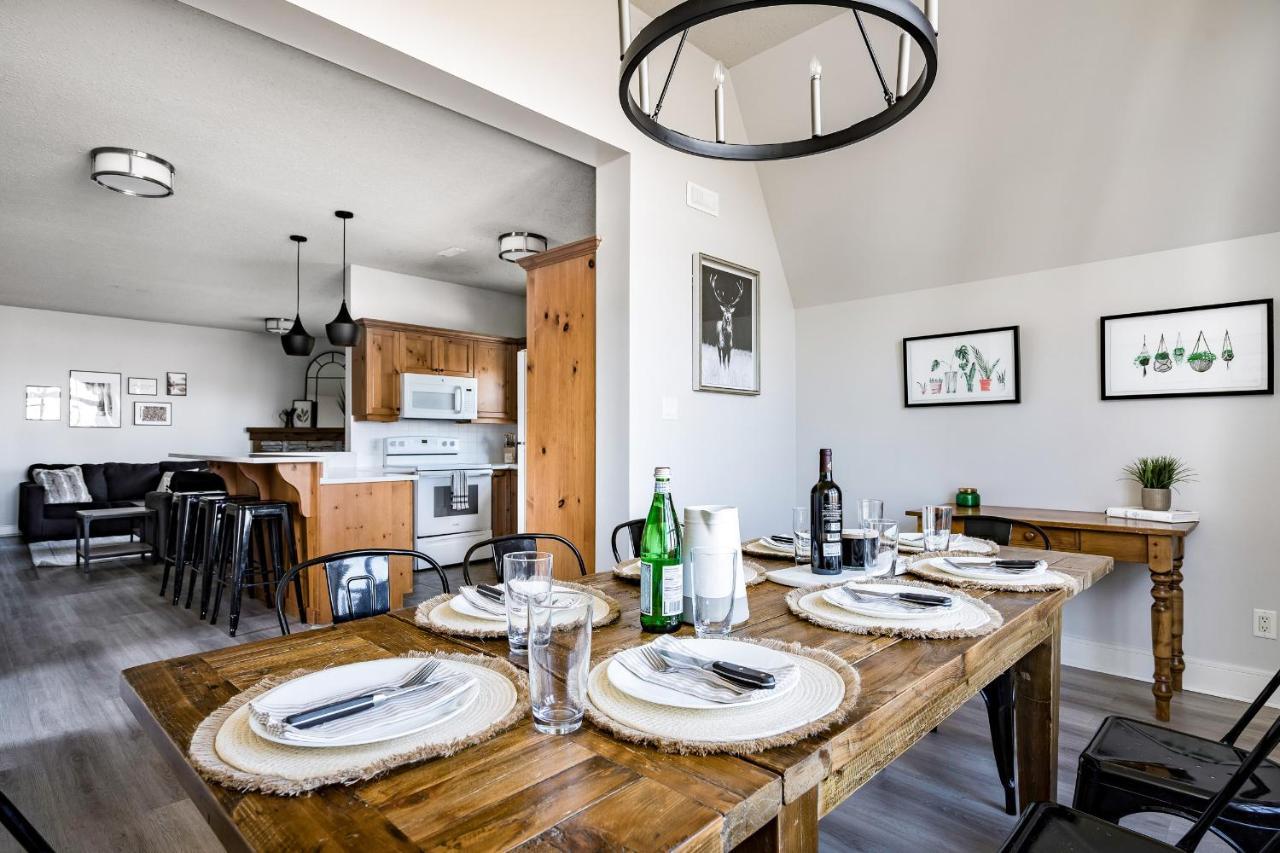 Beautiful & Bright 3 Bed Townhome Near Village Блу-Маунтінс Екстер'єр фото